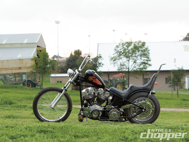 Black Chopper Motorcycle — Green, Calm