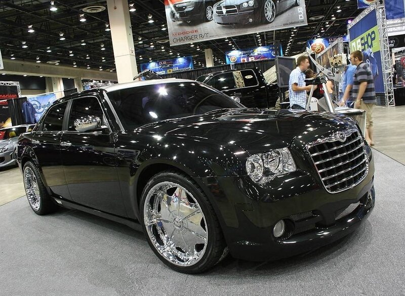 Black Chrysler 300 on display