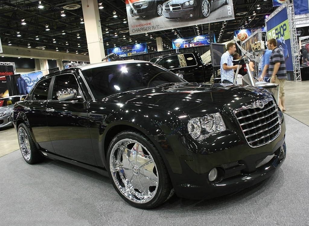 Black Chrysler 300 on display