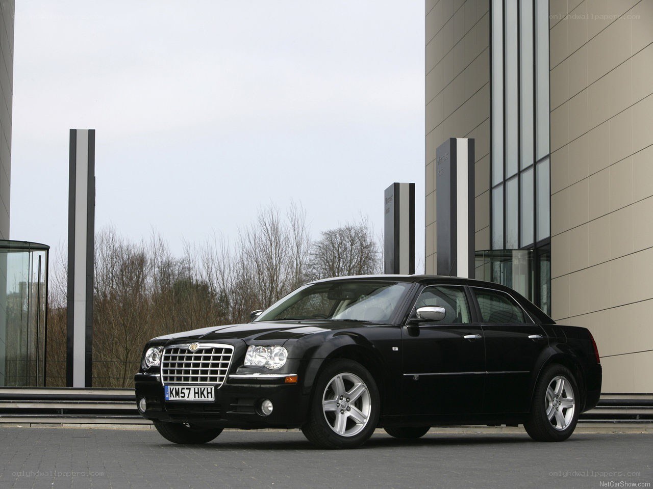 black chrysler 300c sedan
