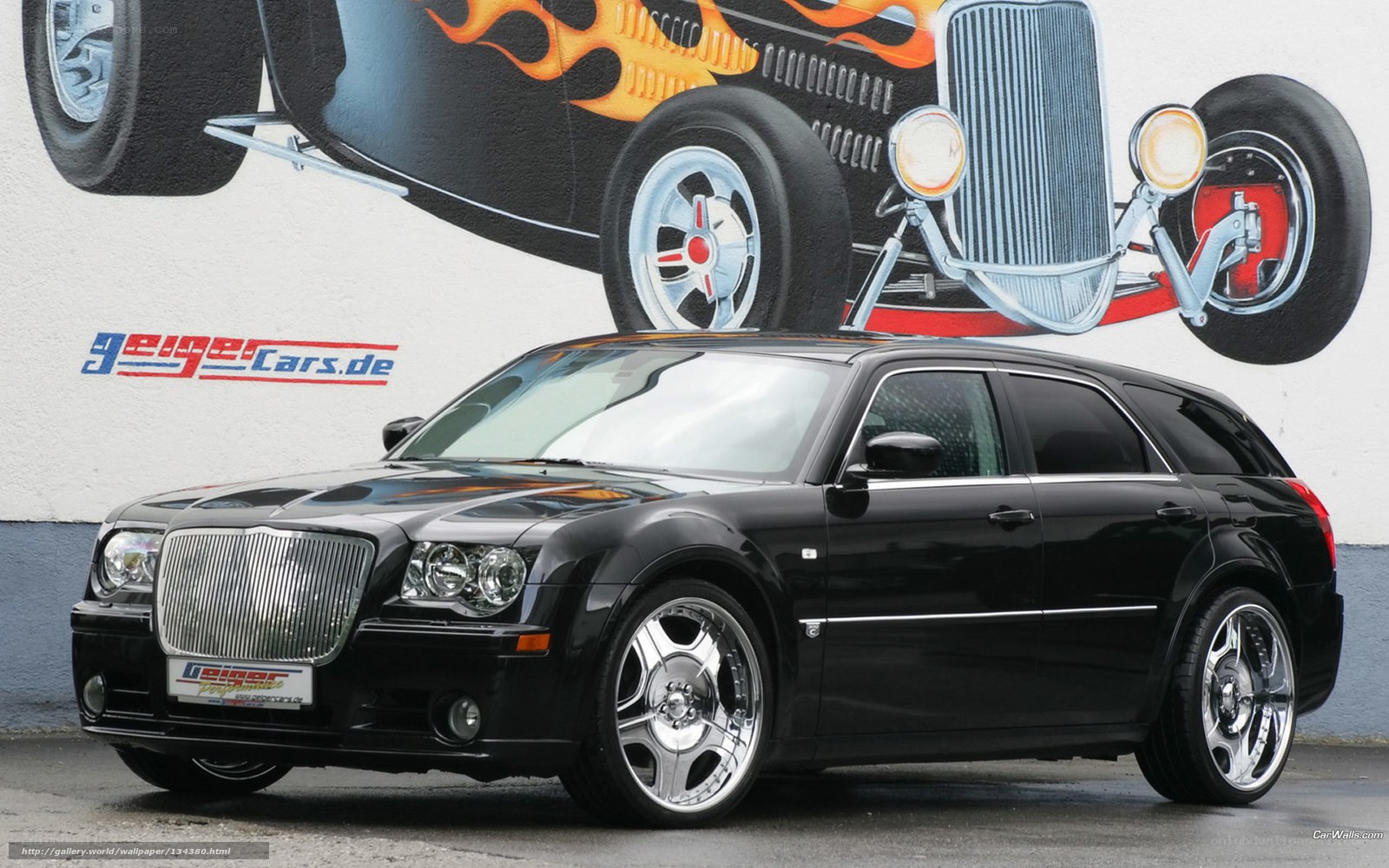 Black Chrysler 300C SRT8