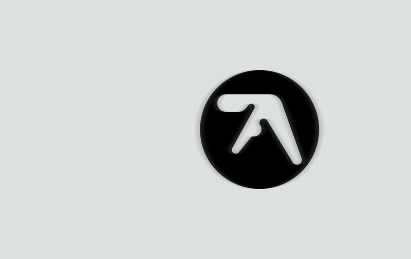 Black Circular Logo — Minimalist