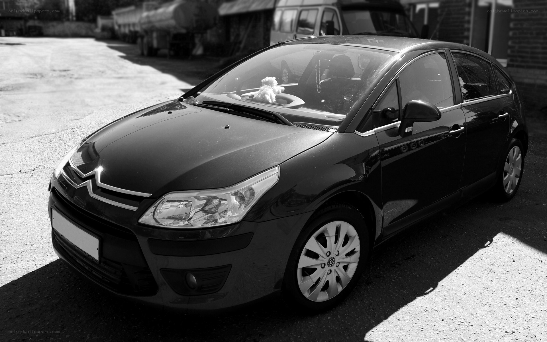 black citroen c4 parked outside