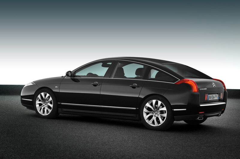 black citroen c5 sedan