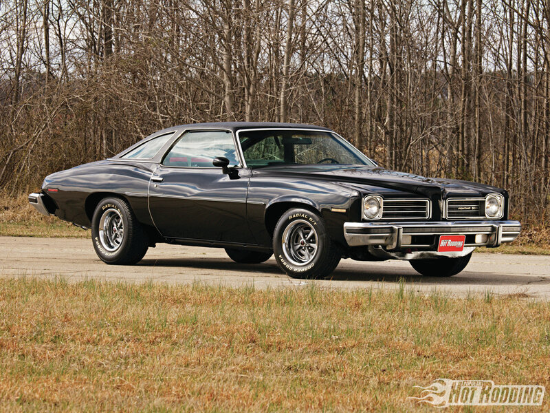 Black Classic Car — Calm, Autumn