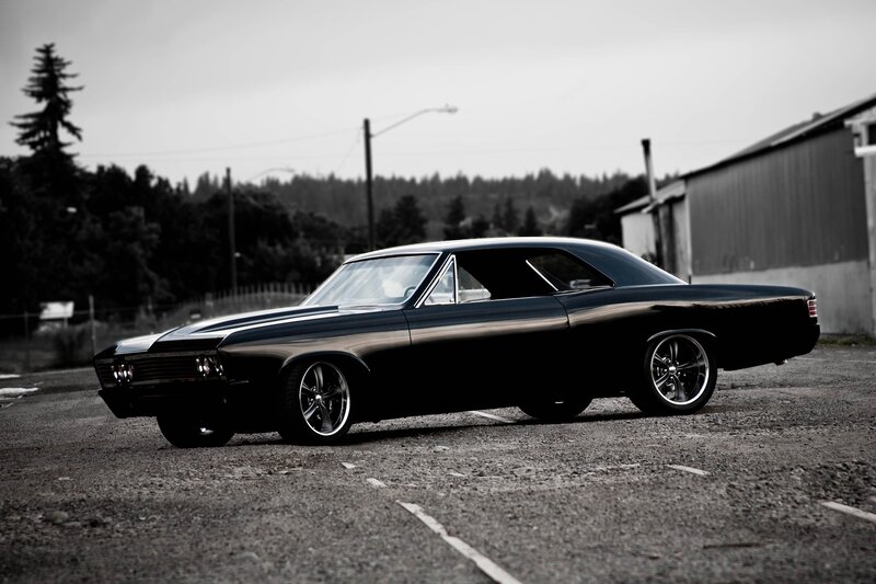 Black Classic Car — Dramatic, Trees