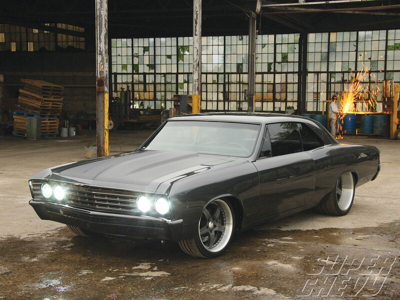 Black Classic Car — Industrial
