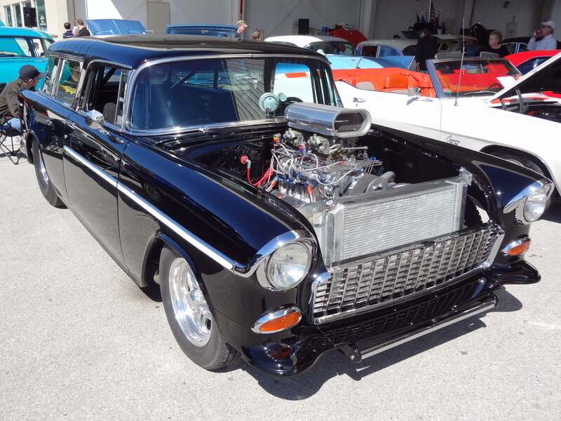 Black Classic Car — Outdoor, Afternoon, Photograph, Car Show, Engine