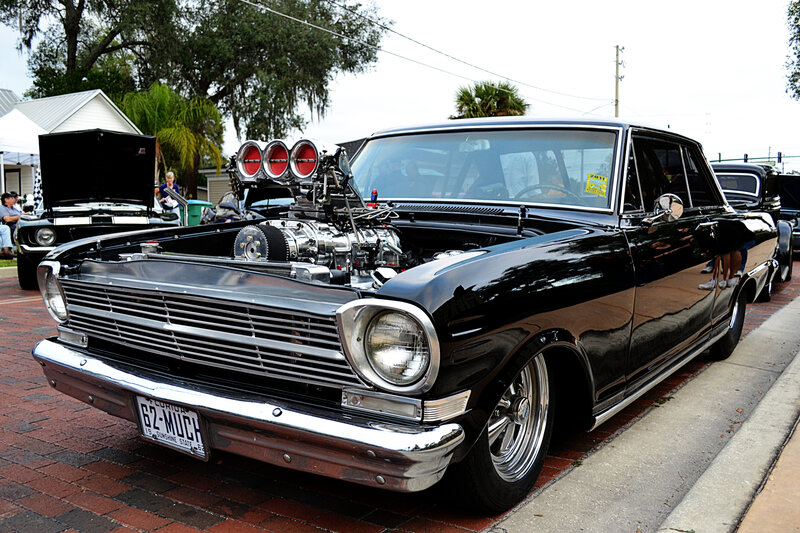 Black Classic Car — Showcase, Afternoon