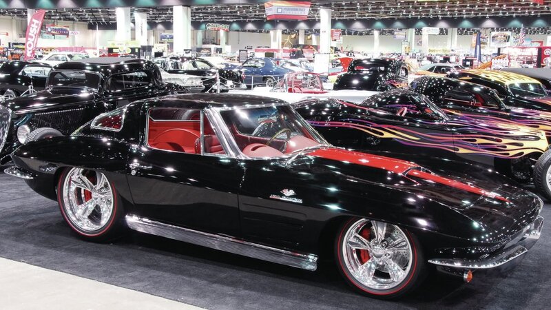 Black Classic Car — Showcase, Photograph