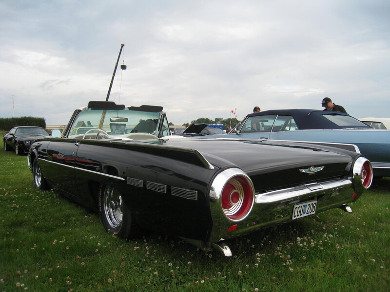 Black Classic Convertible — Outdoor