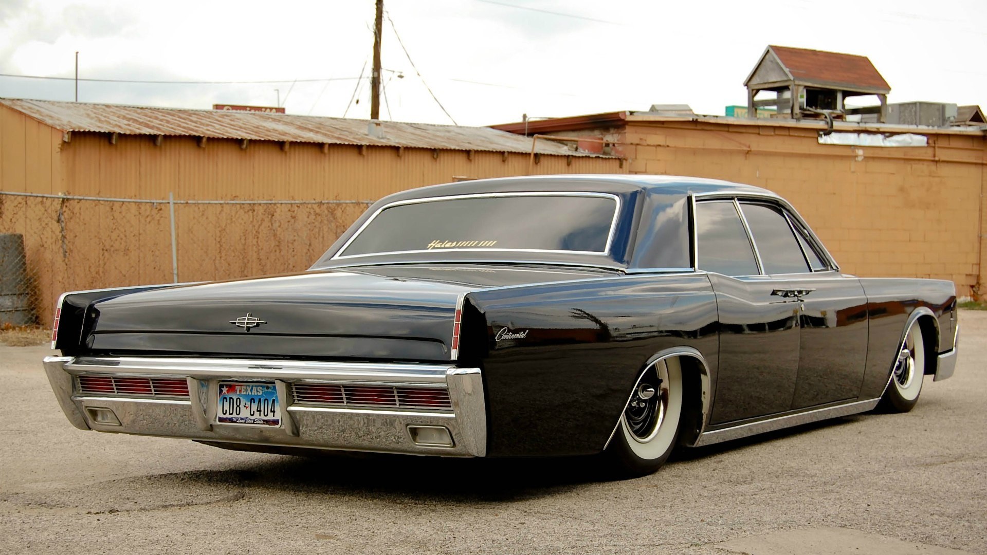 black classic lincoln continental