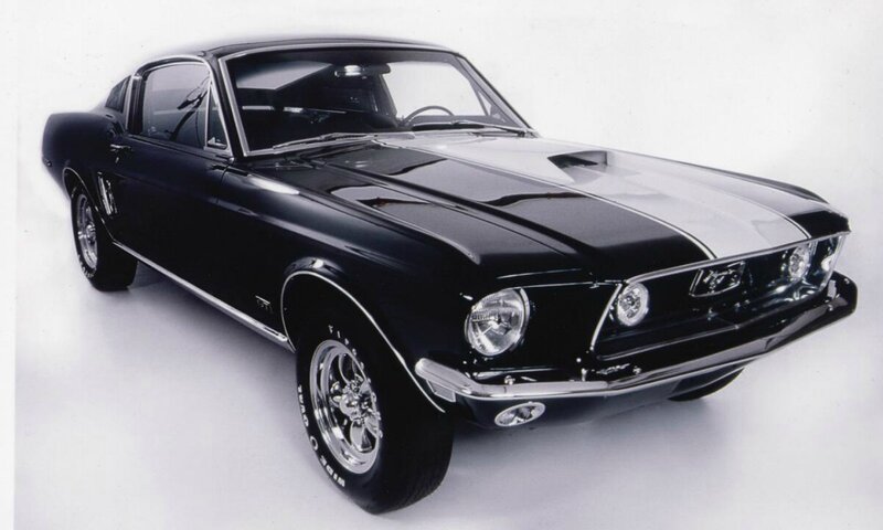 Black Classic Muscle Car — Neutral, Photograph, Chrome Wheels