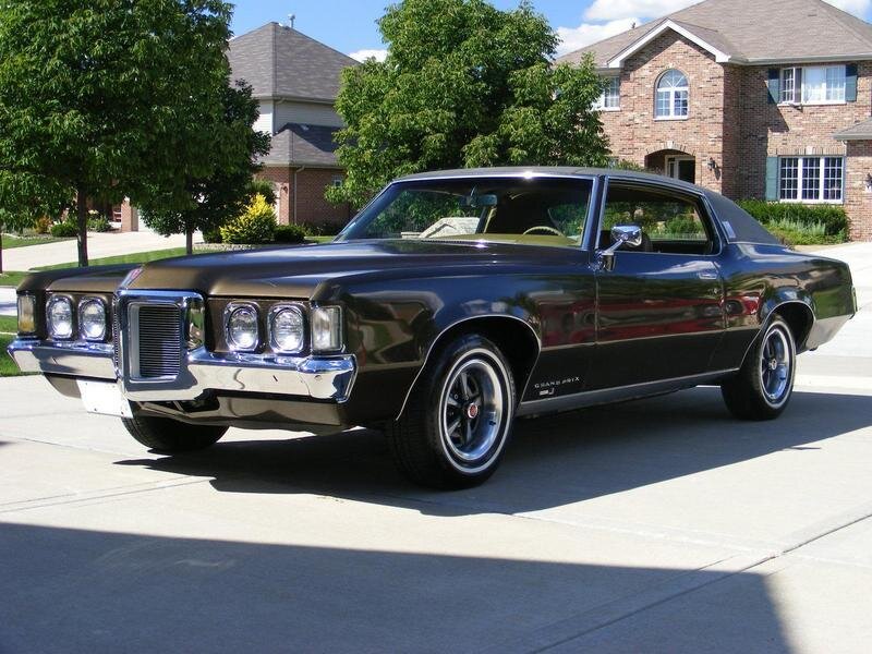 black classic pontiac car