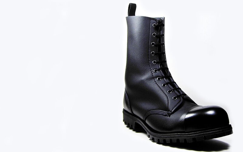 Black Combat Boot — Neutral