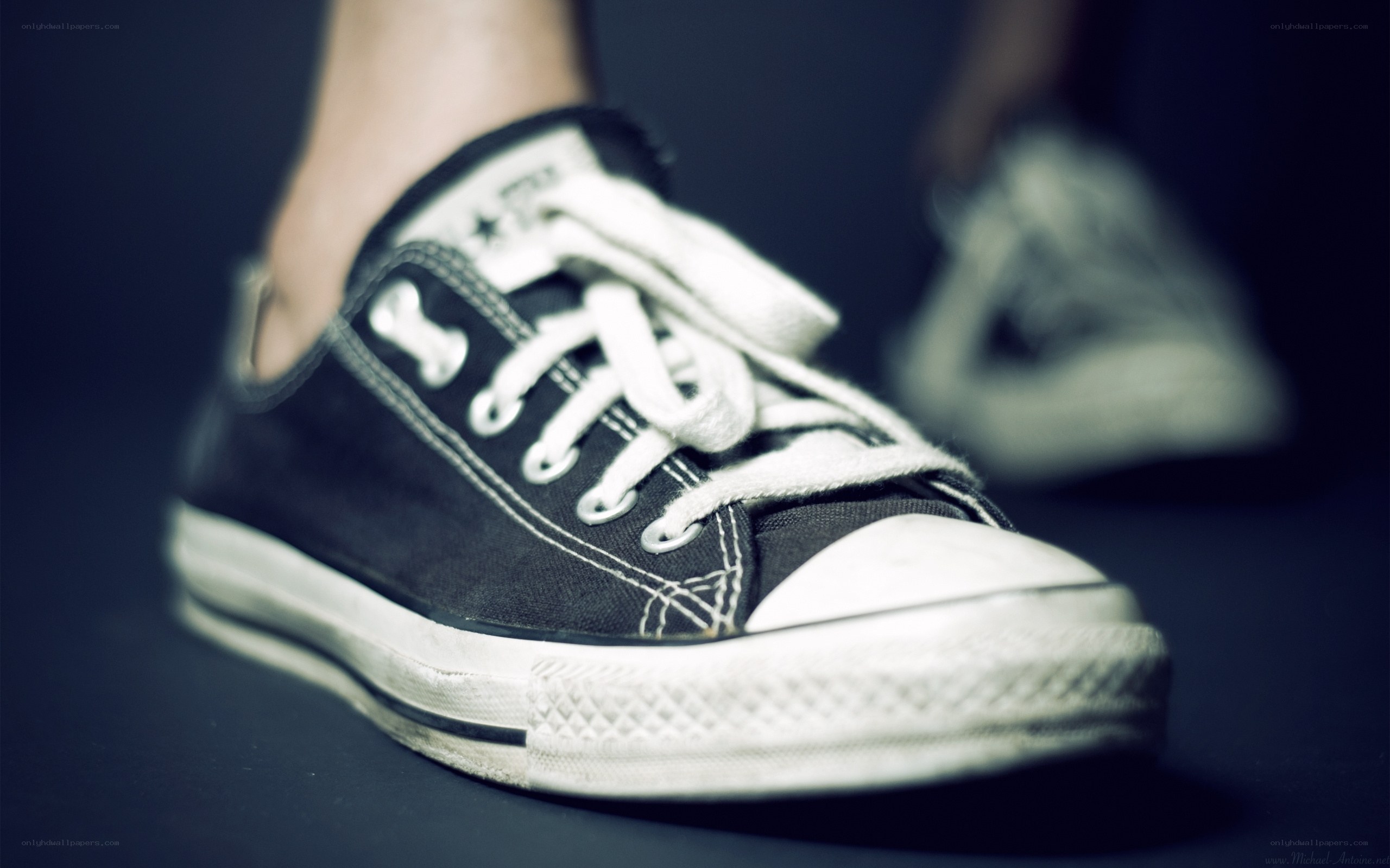 black converse sneaker