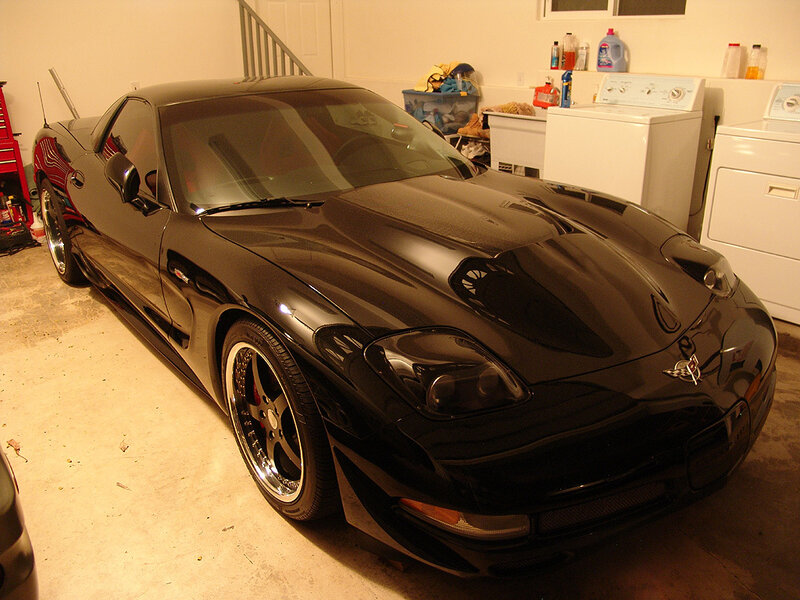 Black Corvette C5 — Calm
