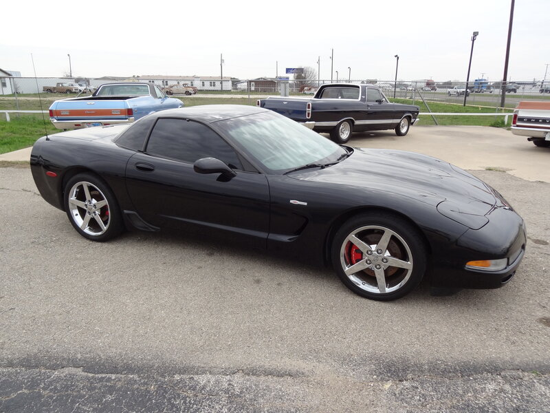 Black Corvette C5