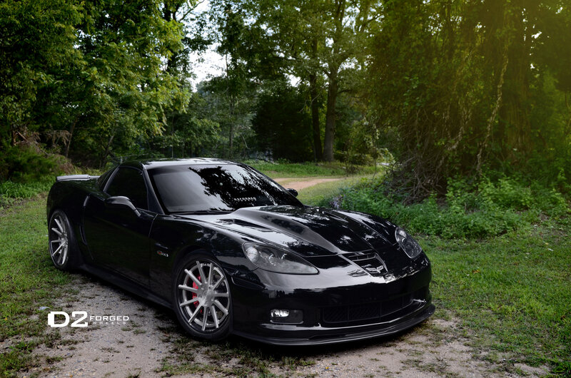 Black Corvette C6 — Serene