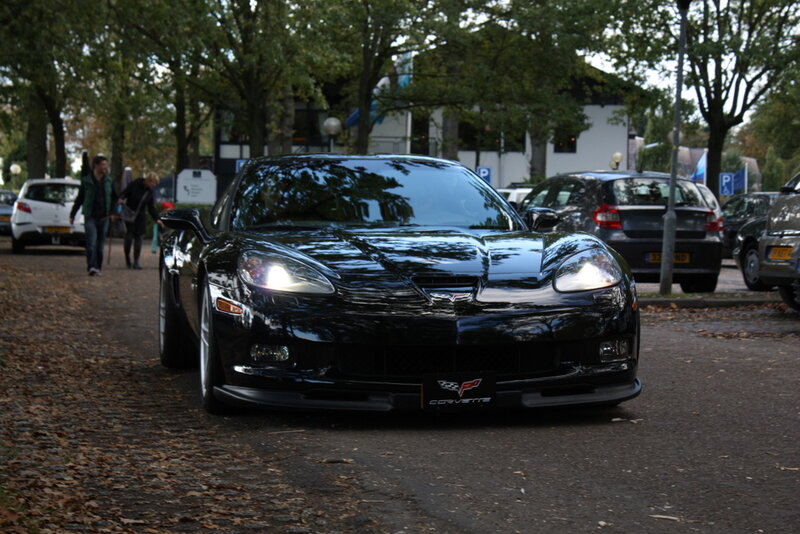 Black Corvette Car — Calm, Autumn