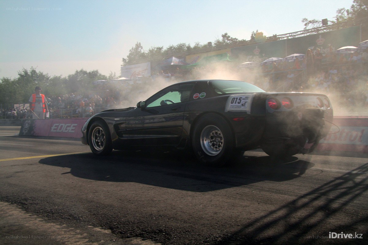 Black Corvette Drag Racing