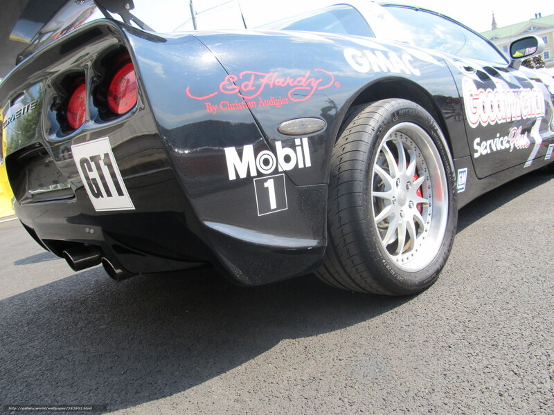 black corvette race car
