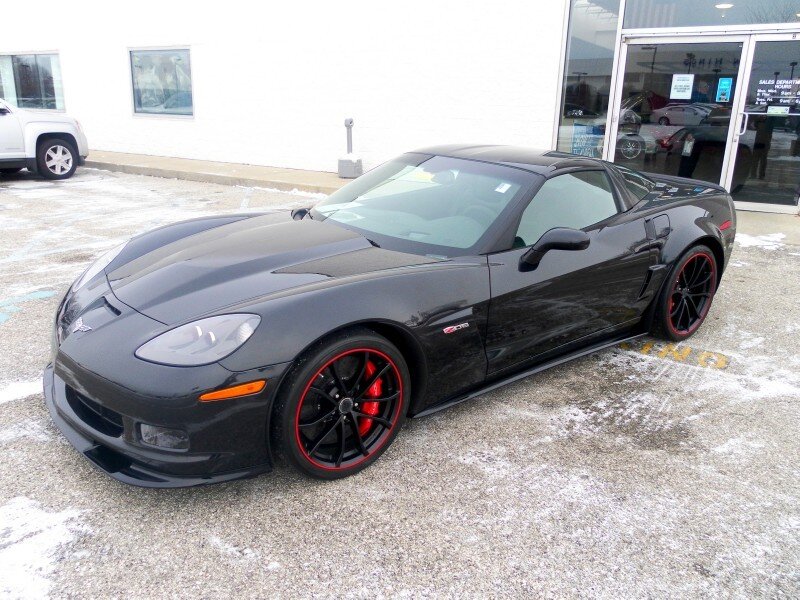 Black Corvette Sports Car — Neutral, Winter