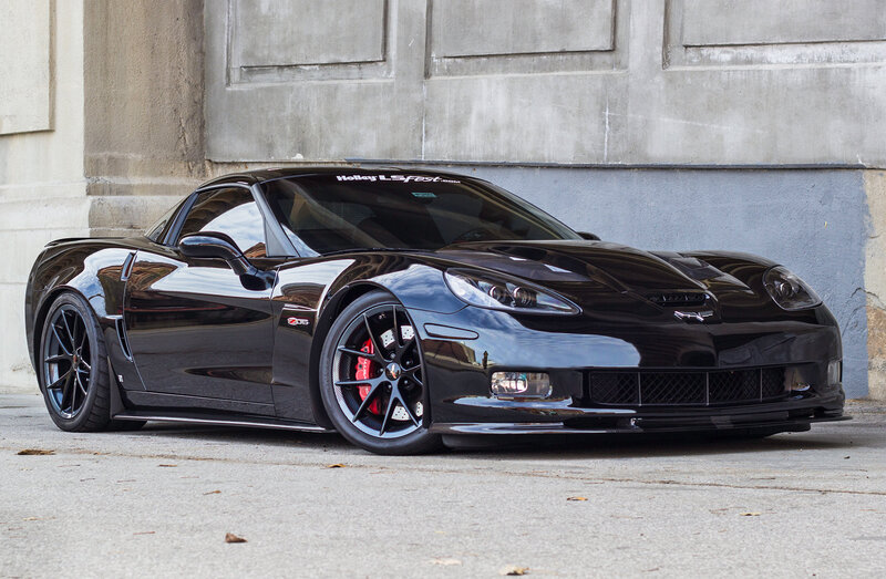 Black Corvette Z06 — Dramatic