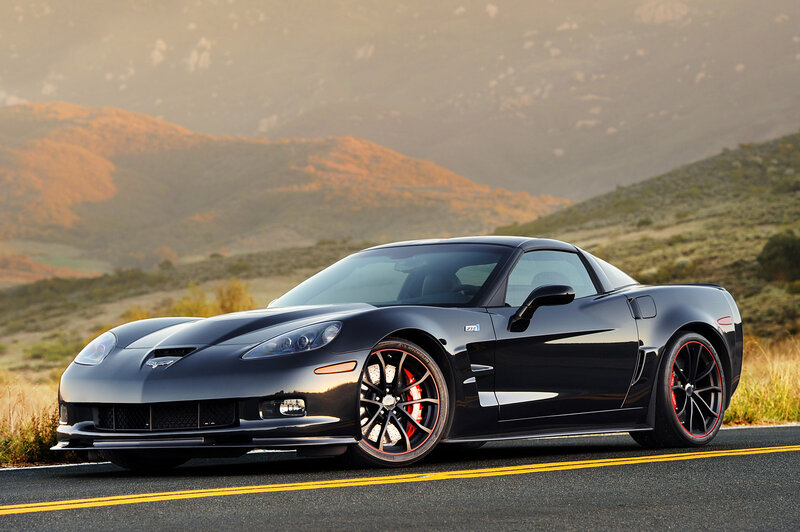 Black Corvette Zr1 — Dramatic