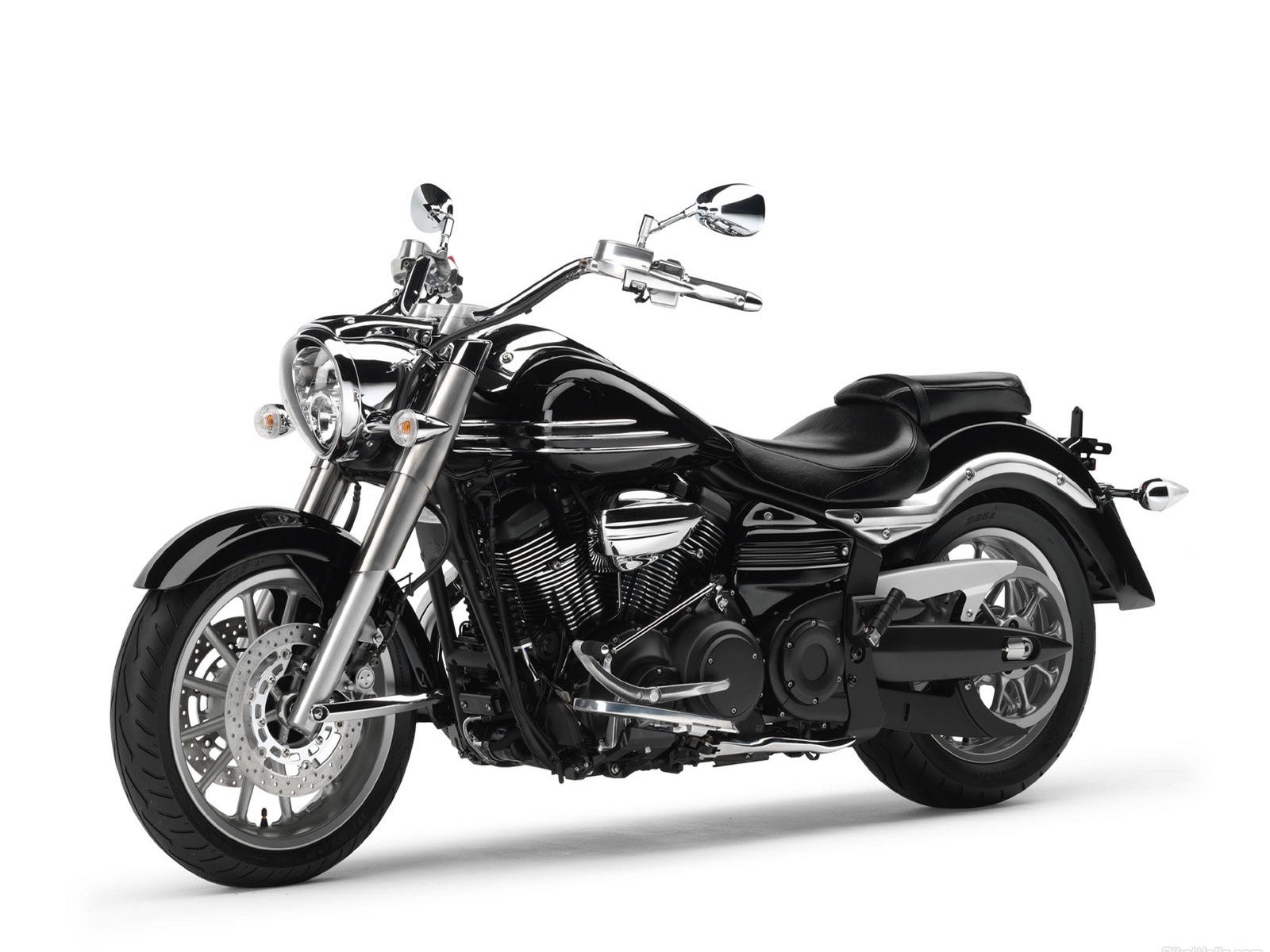 black cruiser motorcycle