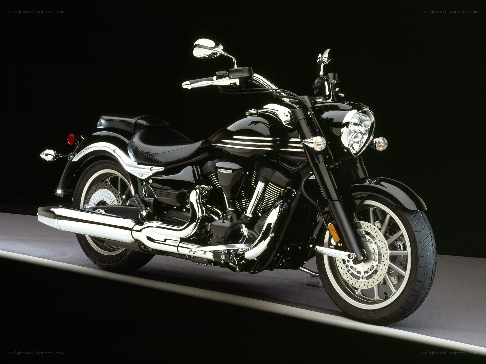 black cruiser motorcycle