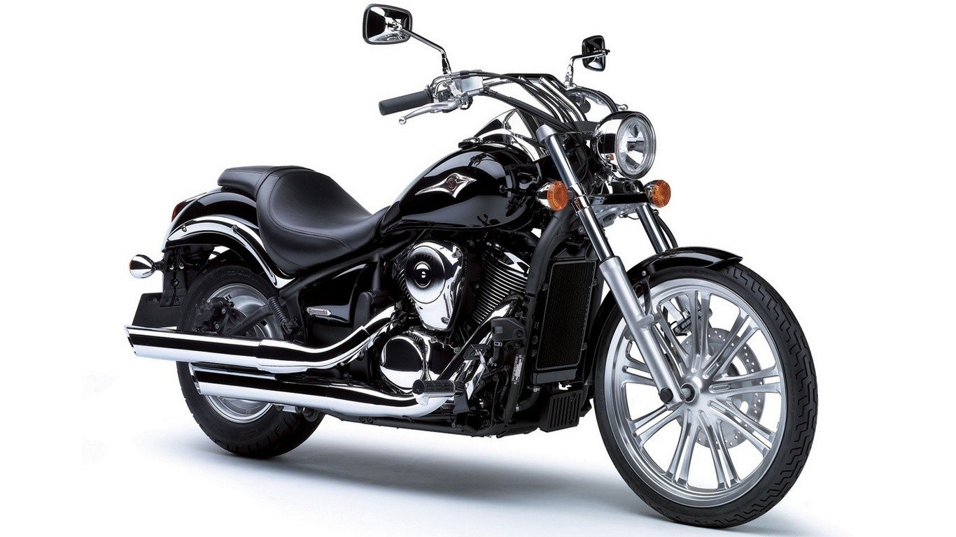 black cruiser motorcycle