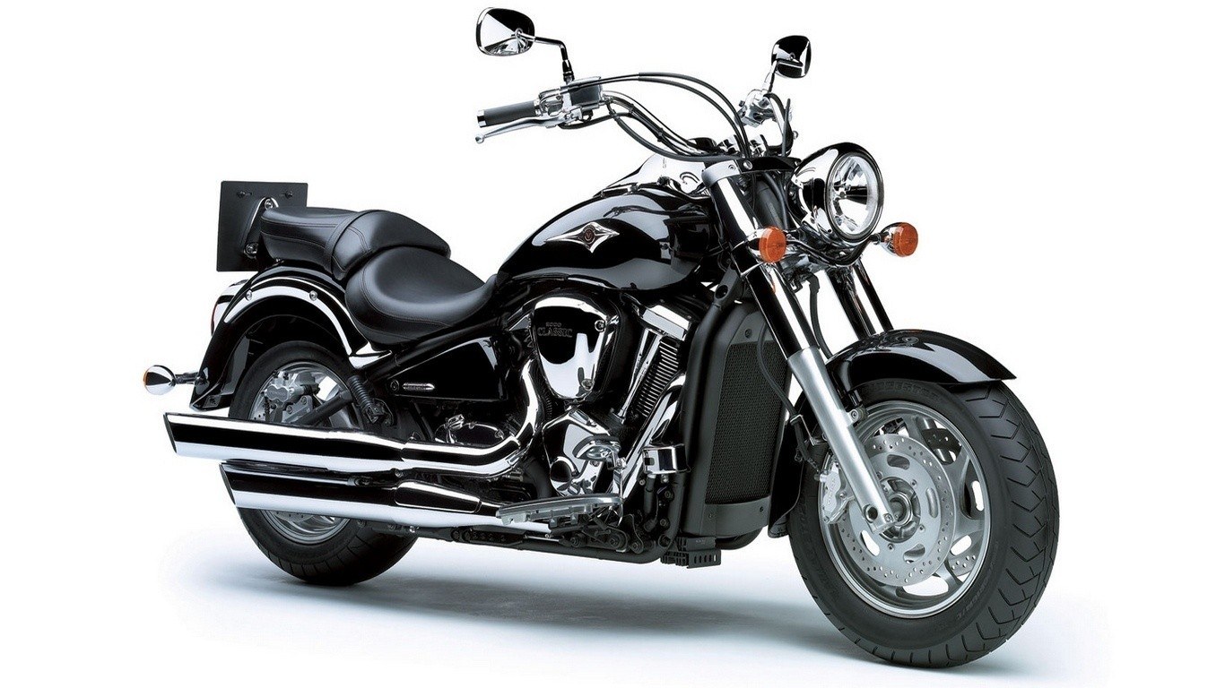 black cruiser motorcycle