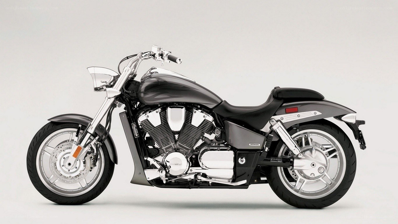 black cruiser motorcycle