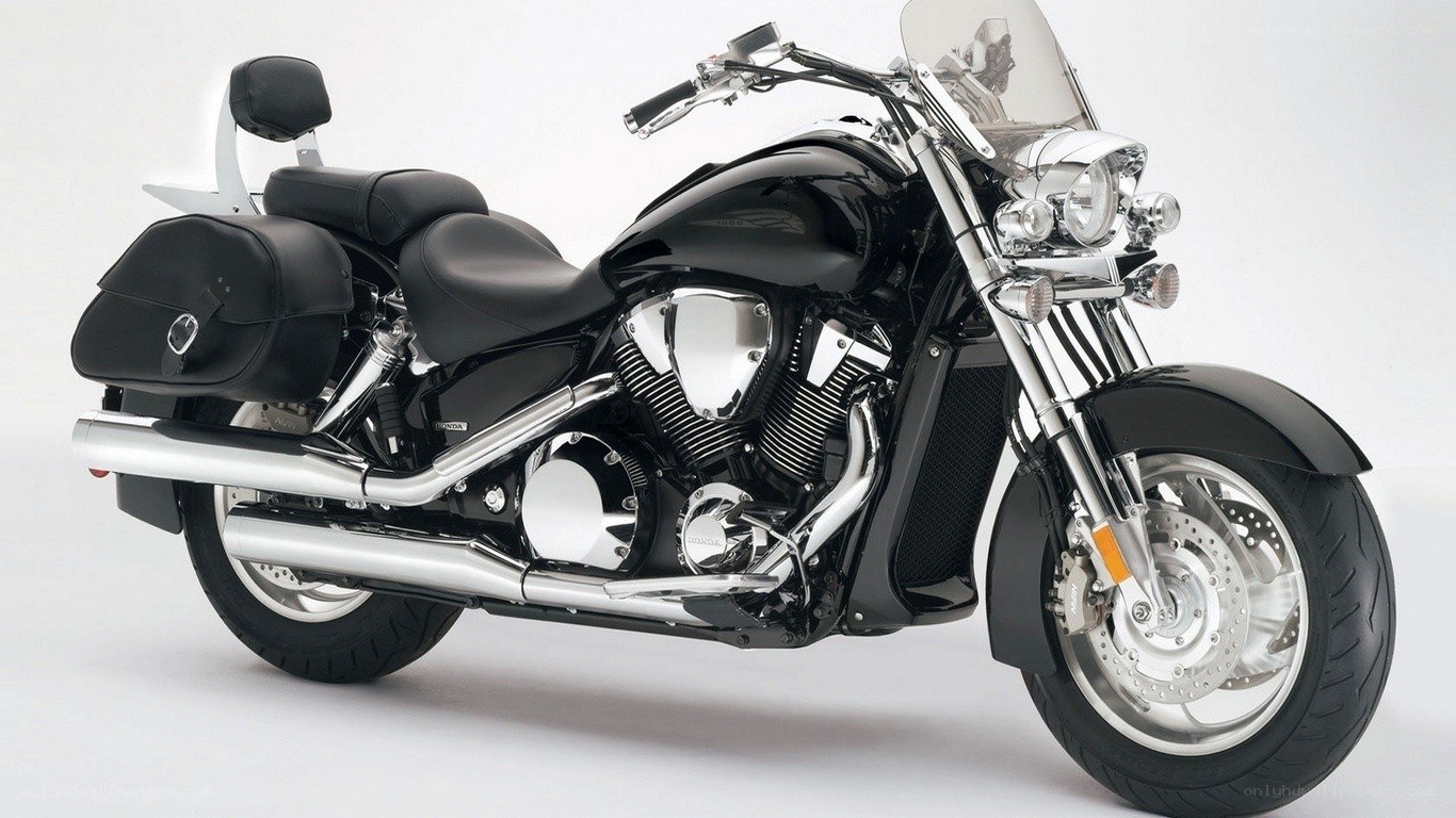 black cruiser motorcycle