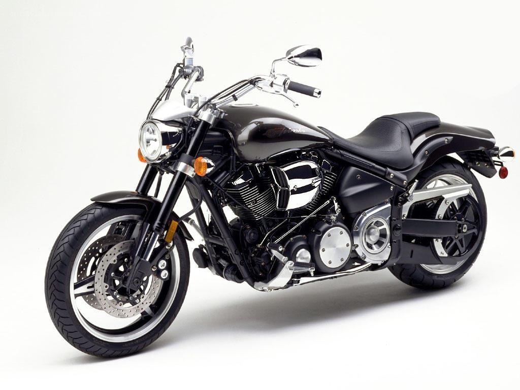black cruiser motorcycle