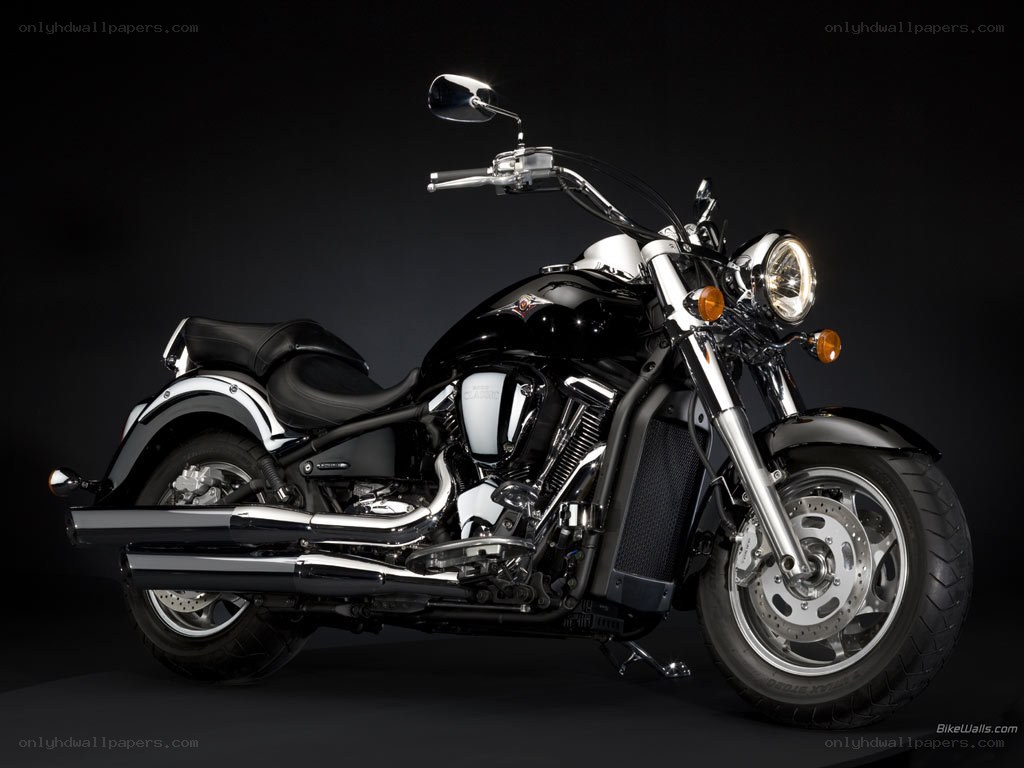 black cruiser motorcycle
