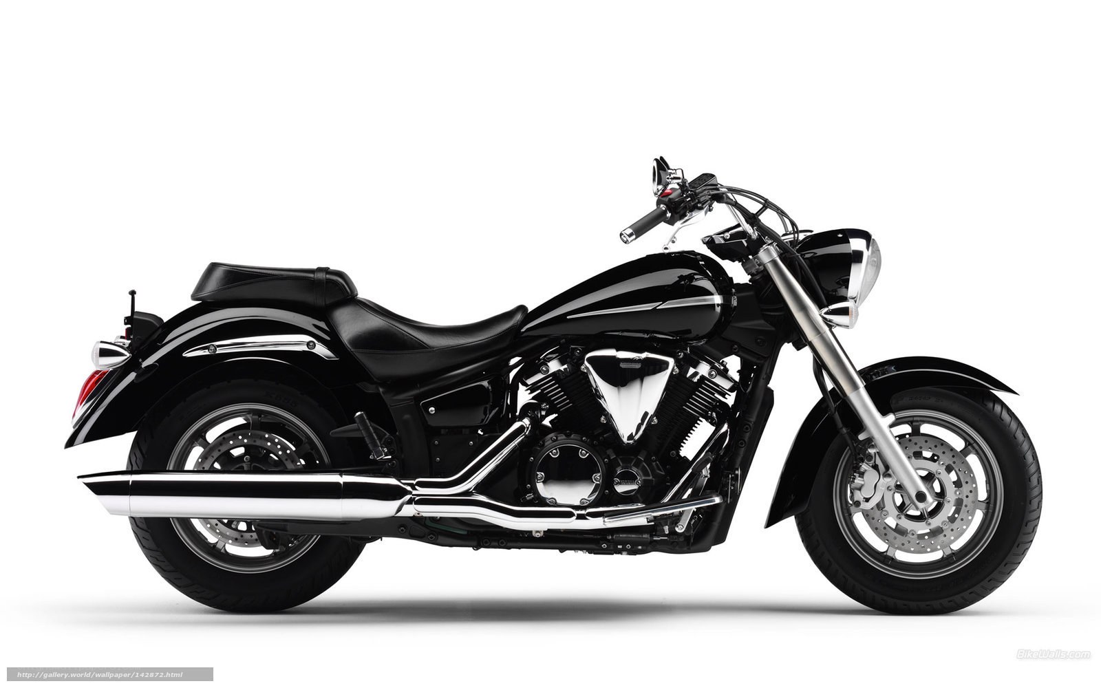 black cruiser motorcycle