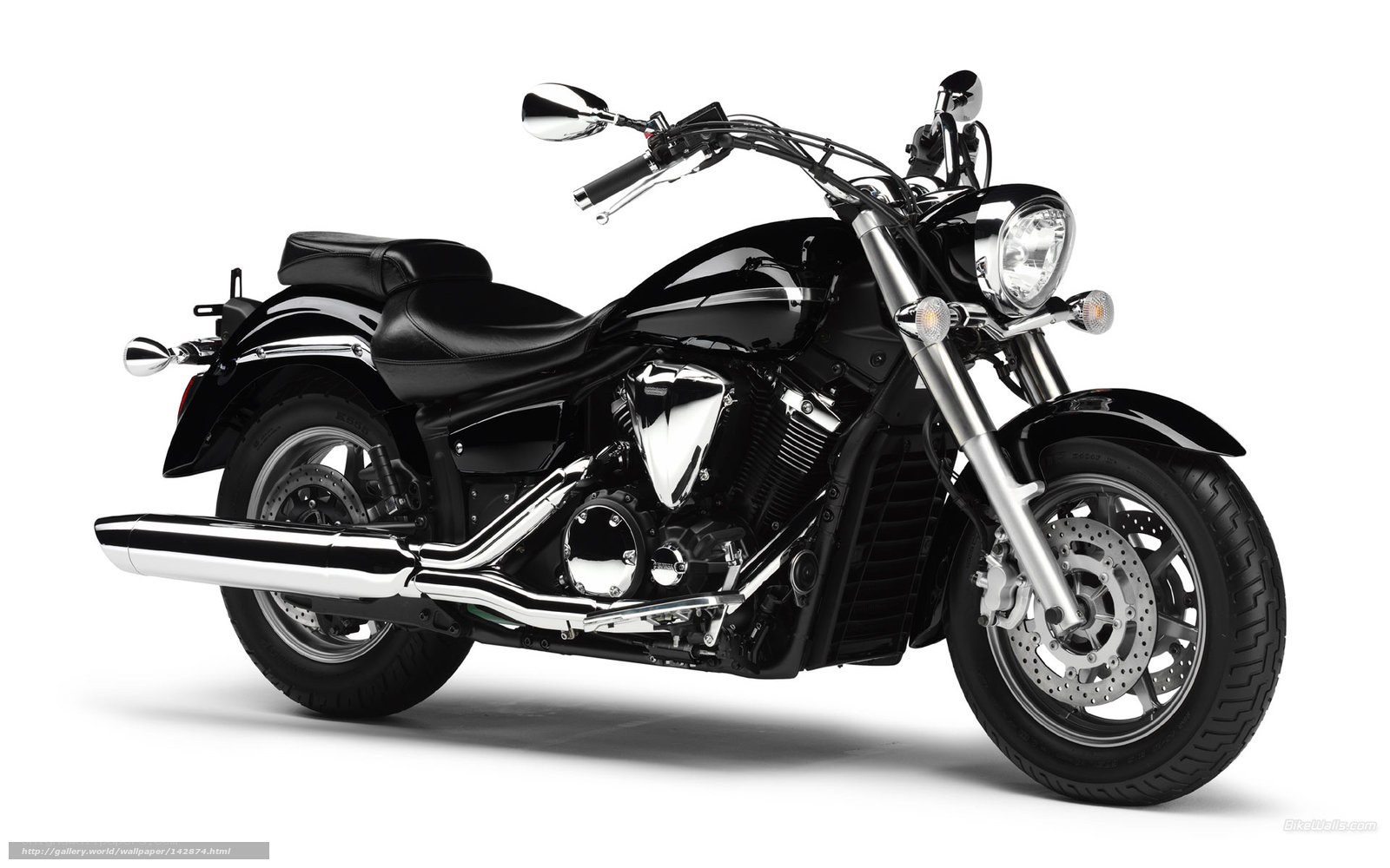 black cruiser motorcycle