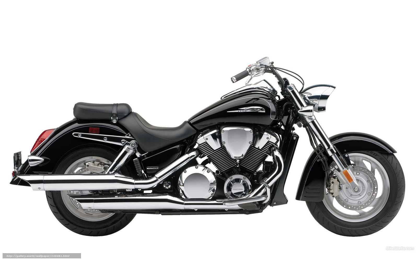 black cruiser motorcycle