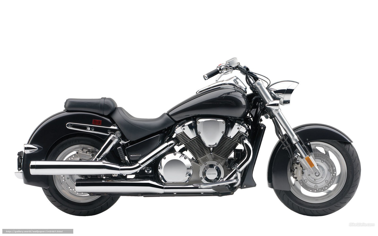 black cruiser motorcycle