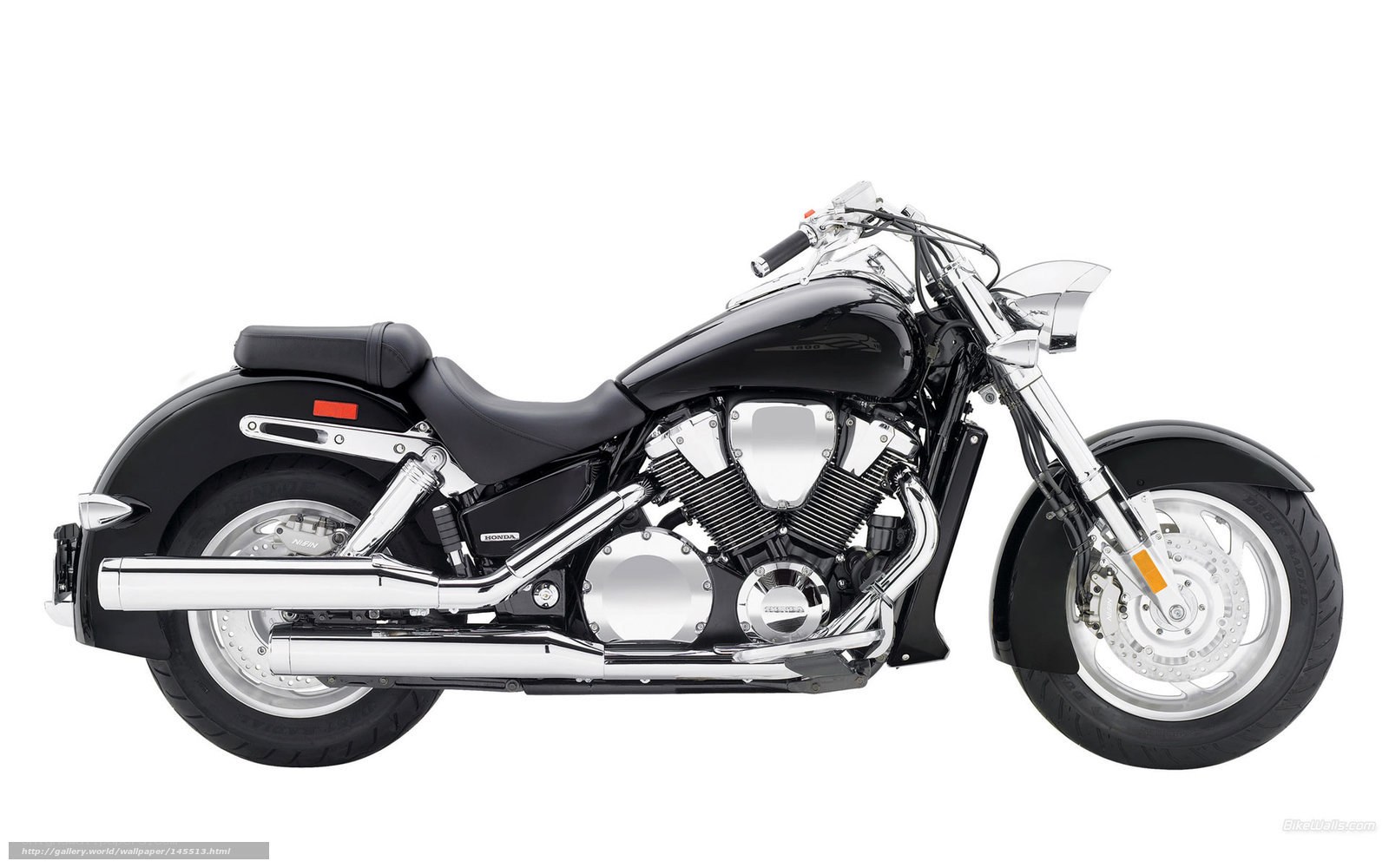 black cruiser motorcycle