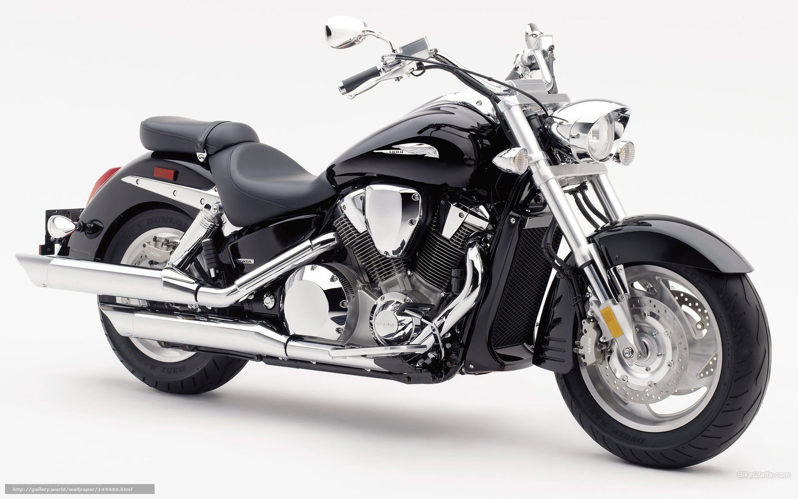 black cruiser motorcycle
