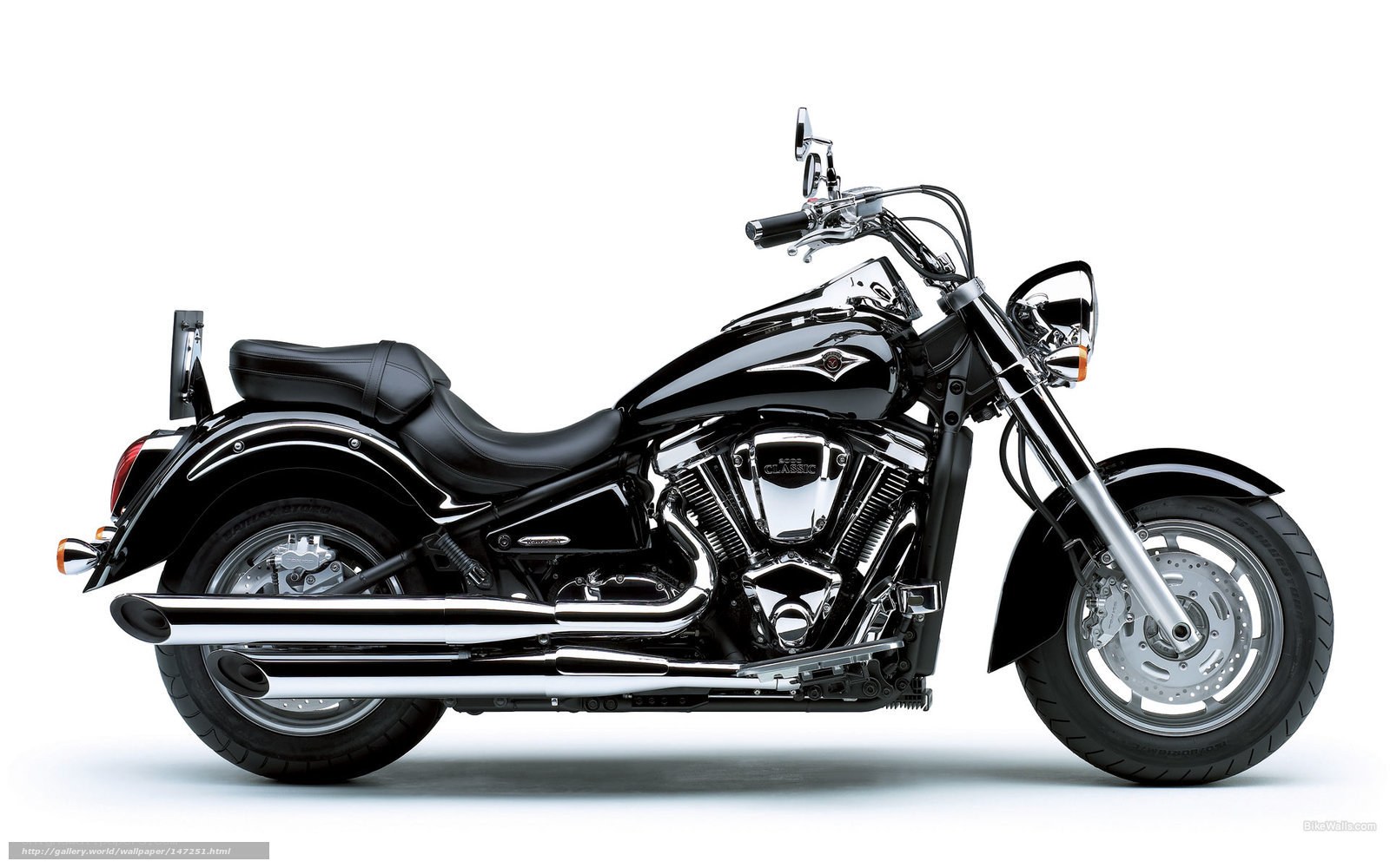 black cruiser motorcycle