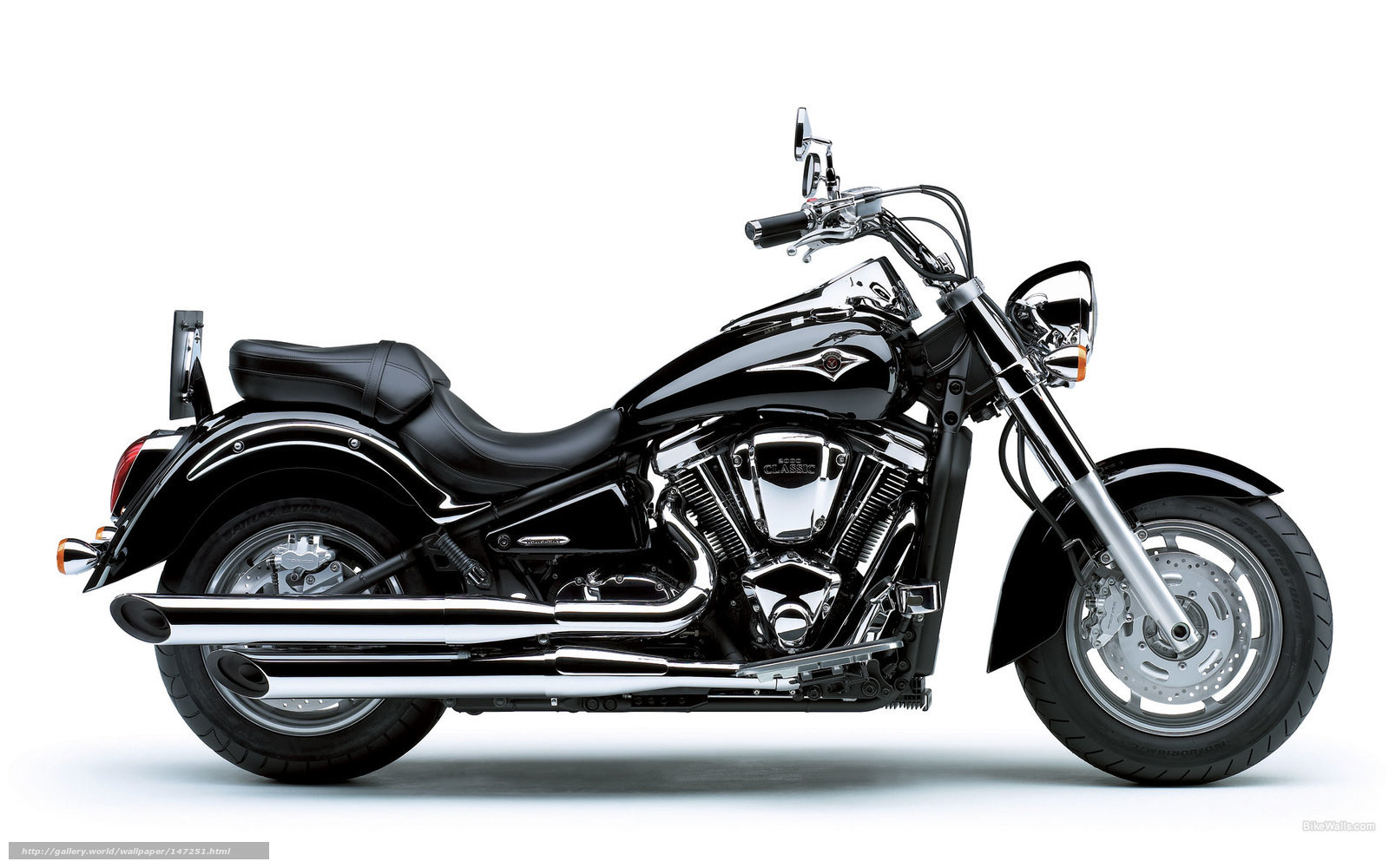 black cruiser motorcycle