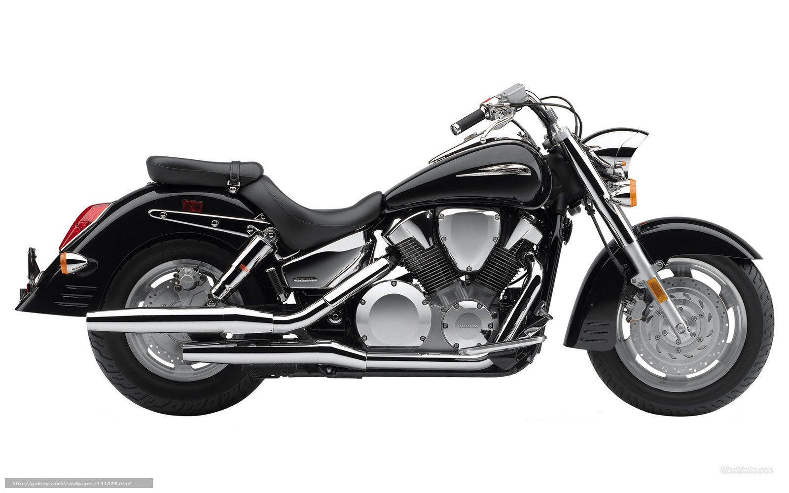black cruiser motorcycle