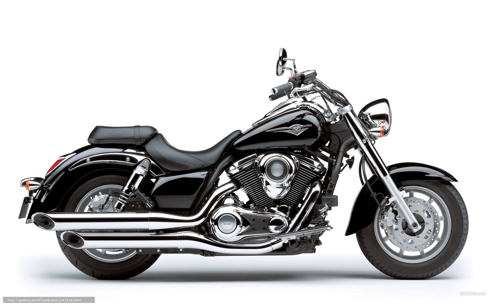 black cruiser motorcycle