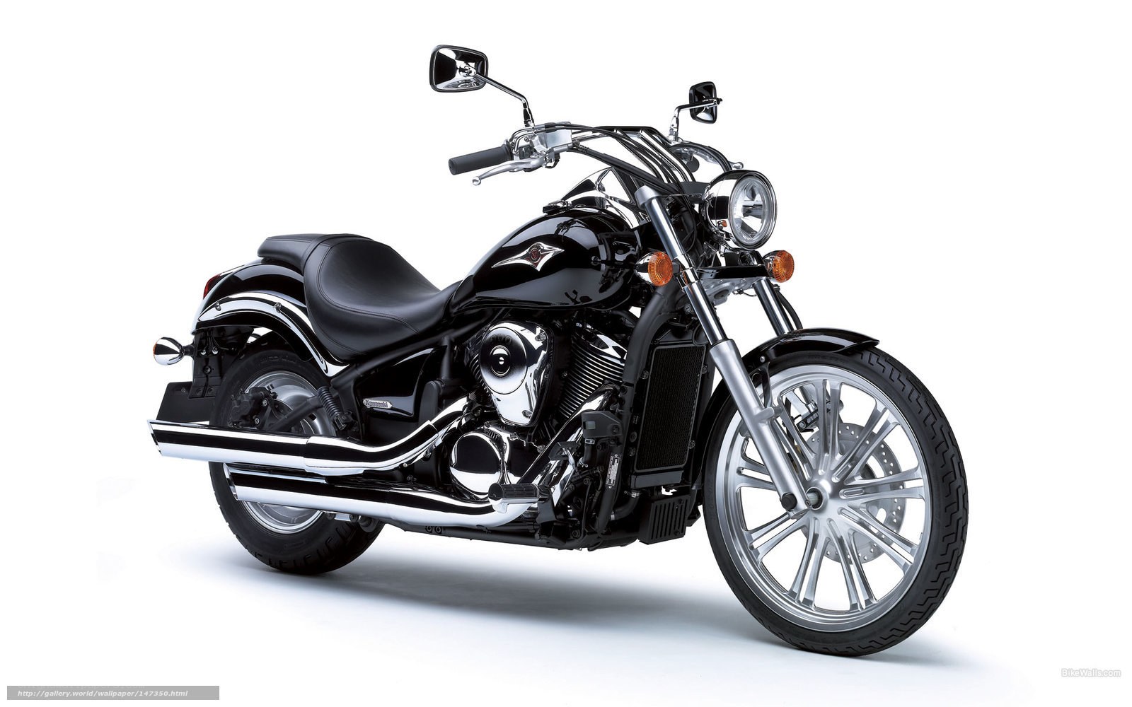 black cruiser motorcycle