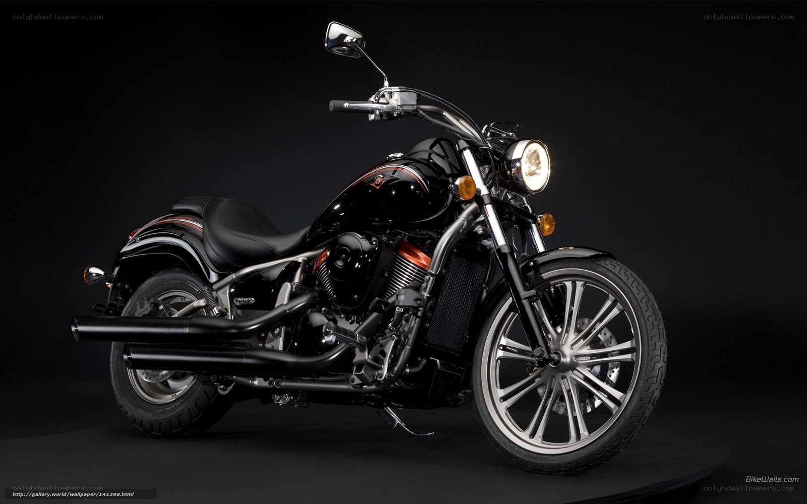 black cruiser motorcycle