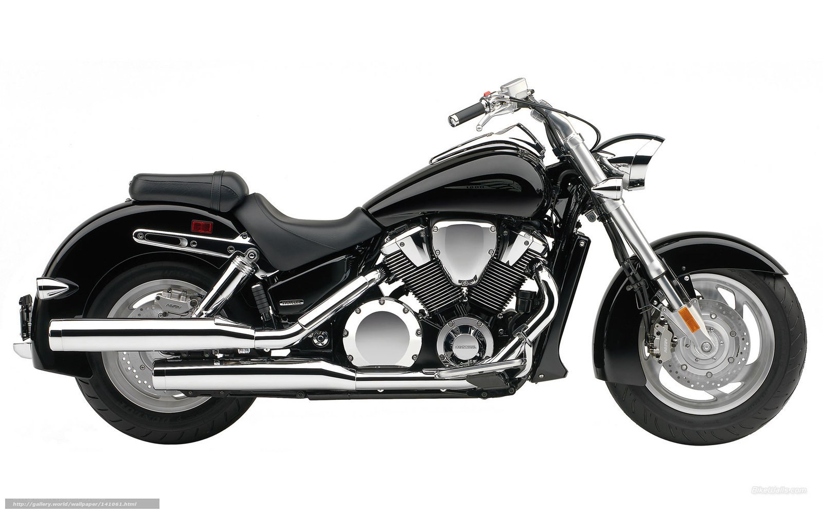 black cruiser motorcycle